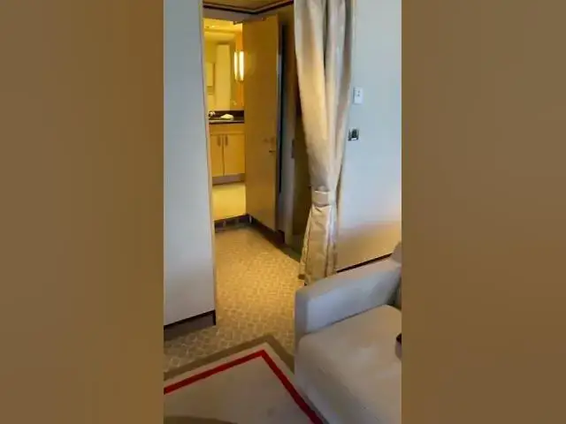 Video thumbnail for Cunard Queen Mary 2 Q5 Suite Quick Tour