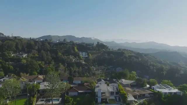 Video thumbnail for Ben Affleck Moves Out of Shared Home with Jennifer Lopez Amid Marital Strain