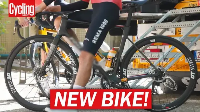 Video thumbnail for PROTOTYPE Climbing Bike Spotted At Tour De France Warm-up Race