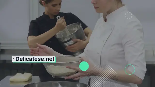 Video thumbnail for Aluatul nostru moale și fraged este secretul unei rețete de cornulețe cu rahat, nucă, gem sau dulceață.