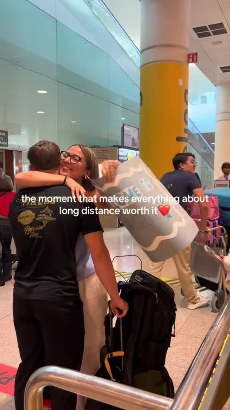 Video thumbnail for Long Distance Couple Reuniting at Spanish Airport