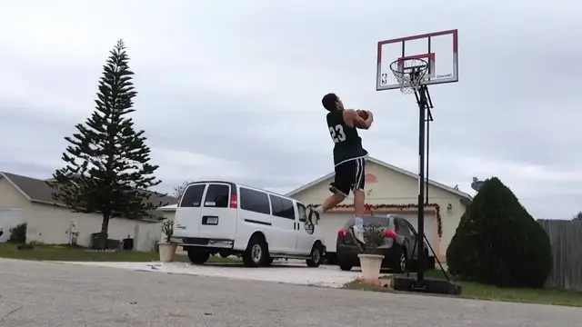 'Video thumbnail for Isaiah Rivera Raw Dunks on 9'6- Between The Legs Practicd'