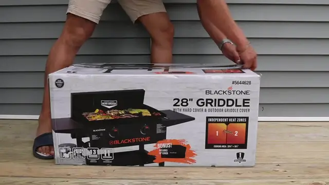 'Video thumbnail for Blackstone 28 inch Griddle Full Setup | How To Season'