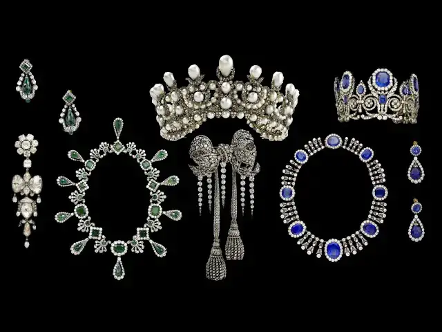 'Video thumbnail for French Crown Jewels stolen from the Louvre'