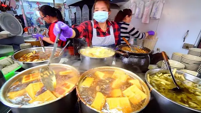 'Video thumbnail for Taipei’s BEST Street Food Guide 2019!! UNKNOWN Taiwanese Street Food + Japanese Food in Taiwan'