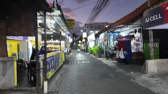 'Video thumbnail for Kuta & Legian Nightlife Bali Indonesia Tour'