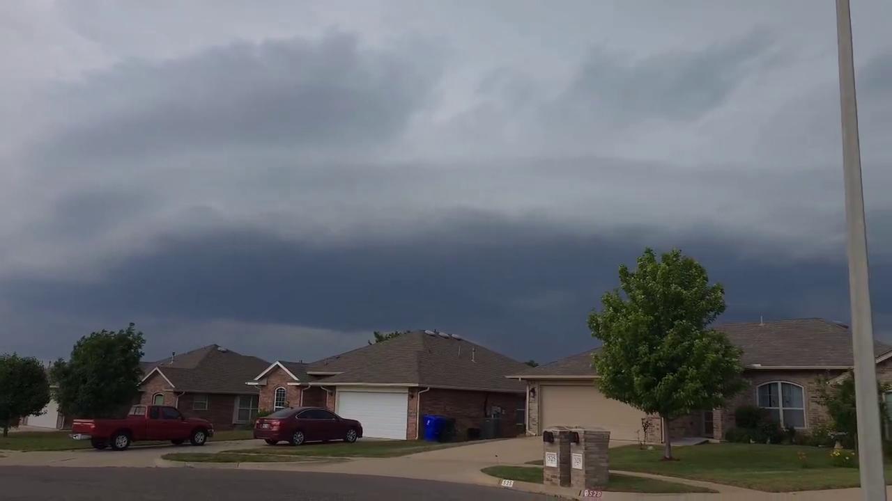 Video thumbnail for US: Storm Shelf Clouds Hang Over Norman, OK.