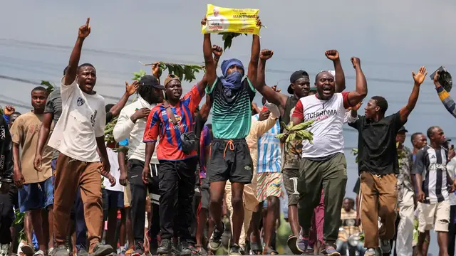 'Video thumbnail for Protests sweep Cameroon after 92-year-old Paul Biya wins eighth term'