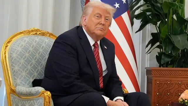 Video thumbnail for Will Trump go through with his threat of 50% tariff on EU? | Inside Story