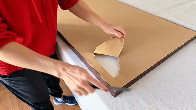 Video thumbnail for Peel The Paper Off An Old Picture Frame (Genius)