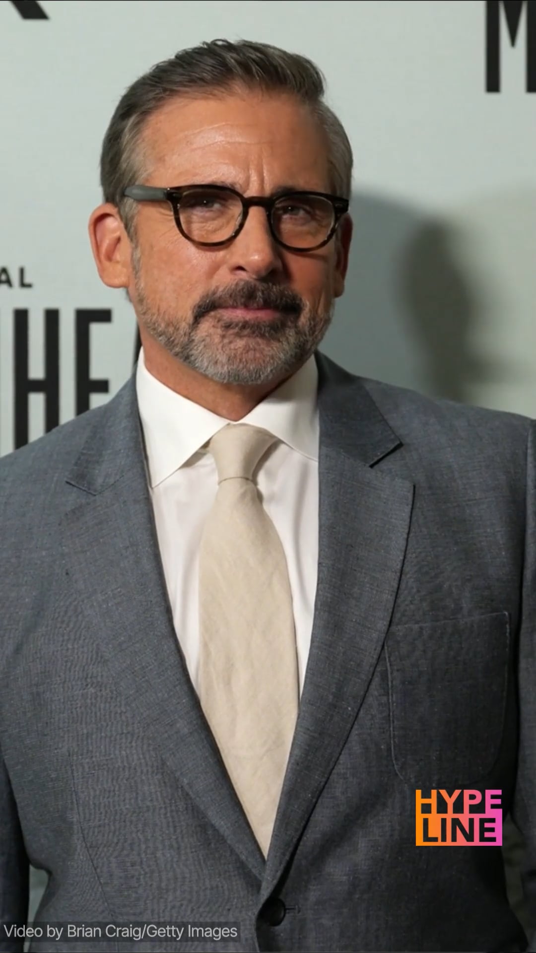 Video thumbnail for - Carell Claims Rudd Told Him Not To Audition For ‘The Office’