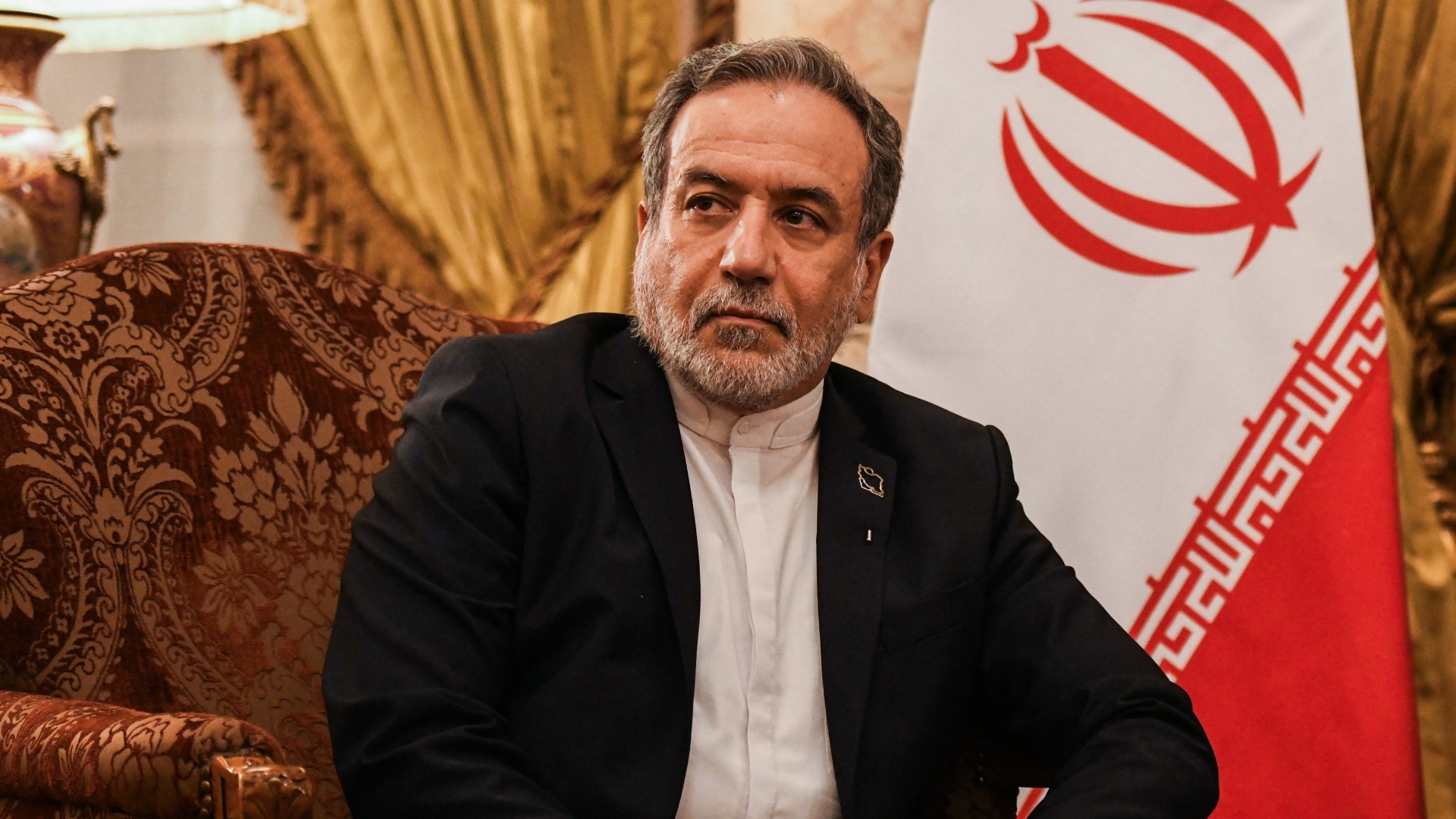 Video thumbnail for US-Iran tensions: Iranian FM says Tehran is 'ready for nuclear talks'