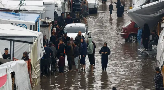 Video thumbnail for ‘Tents submerged’: Hundreds of thousands at risk in Gaza as storm looms