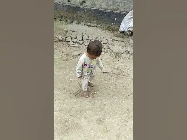 Video thumbnail for হাঁটতে শিখেছে এখন আর কোলে থাকবে না