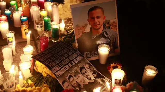 'Video thumbnail for Vigil held in Mexico City for Al Jazeera journalists murdered in Gaza by Israeli forces'