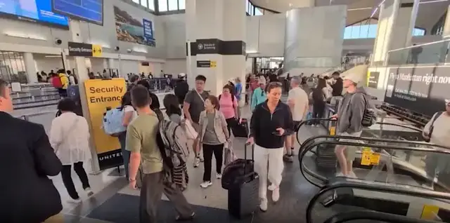 Video thumbnail for Immigration attorney speaks on shift in TSA security turning domestic flights into frontline for deportation efforts