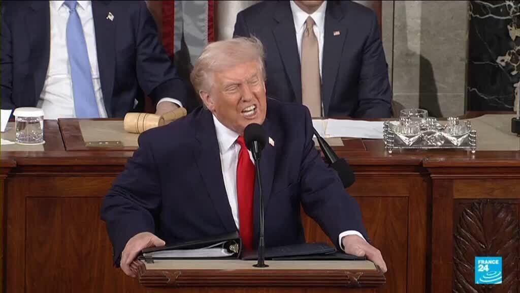 Video thumbnail for Drama, spectacle and division as Trump delivers contentious State of the Union address