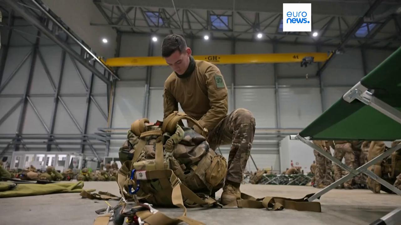 Video thumbnail for 'Bold operation': 1,500 paratroopers take part in Orion-26 exercise in western France