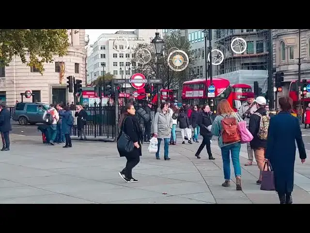 Video thumbnail for The Sights And Sounds Of London