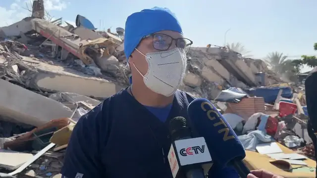 Video thumbnail for Venezuela: Venezuelans dig for earthquake survivors as death toll rises to 1,450.