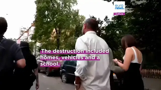 Video thumbnail for US actor Liev Schreiber calls for stronger air defences during Kyiv visit