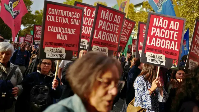 Video thumbnail for Portugal braces for first general strike in 12 years as unions unite against labour reforms