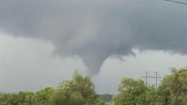 Video thumbnail for US: Tornado Spotted Near North Middletown, Kentucky.