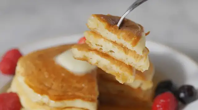 Video thumbnail for Protein Pancakes