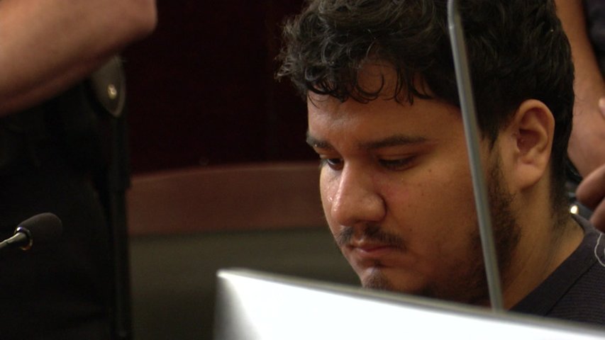 Video thumbnail for Prosecutors: Long Island man stabbed 2 women a total of 80 times