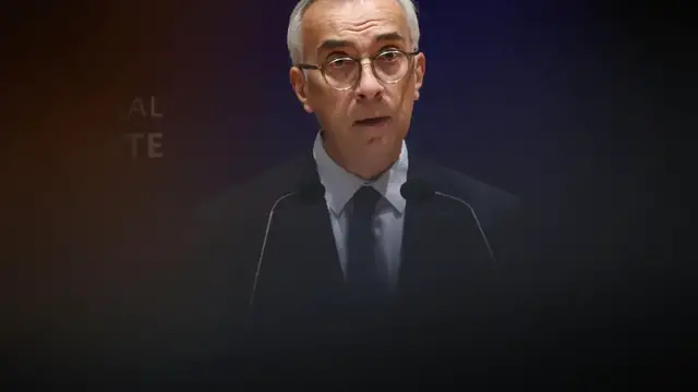 Video thumbnail for REPLAY: French anti-terrorism prosecutor gives press conference on racist attack