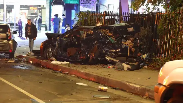Video thumbnail for US, Los Angeles: Arleta Major Collision Causes Critical Injury.