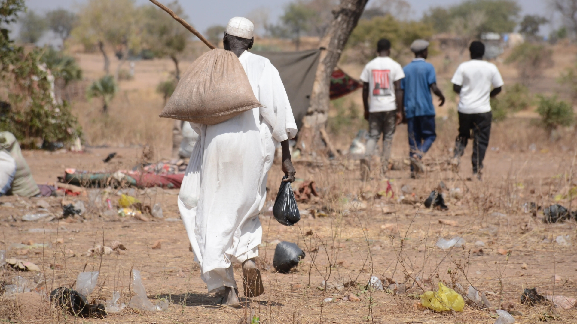 Video thumbnail for Sudan displacement crisis: New frontlines force thousands to flee