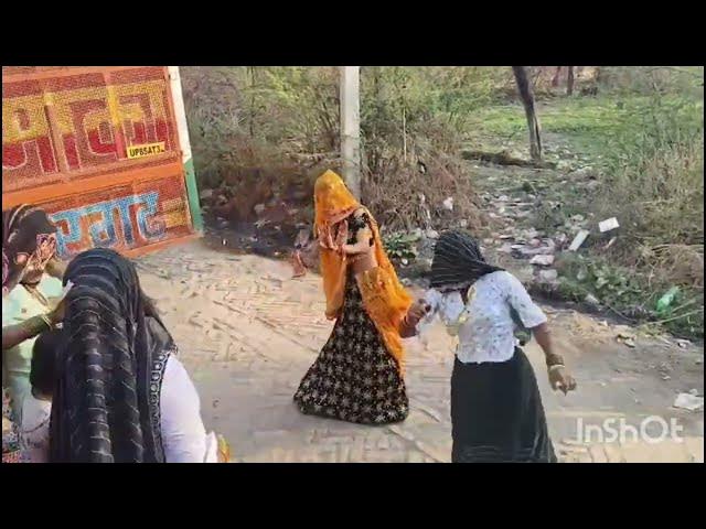 Video thumbnail for New Rasiya Dhamaka 2026 !! आधी पीछे मोय दिखावै जादूगर को खेल !!  DJ song ! सिंगर मुन्दर गुर्जर !