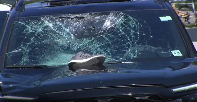 Video thumbnail for Bicyclist hit by car on City Island Bridge
