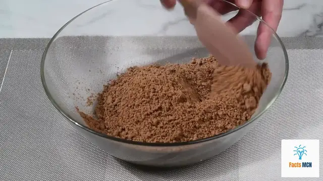 Video thumbnail for My neighbor taught me a strawberry chocolate cake that is simple to make and tastes smooth