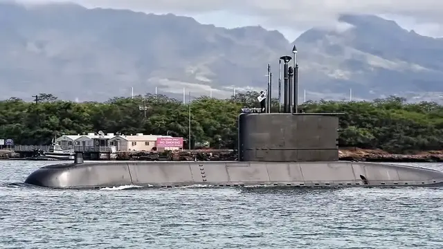 'Video thumbnail for South Korean Sub Departs Pearl Harbor For RIMPAC 2018'