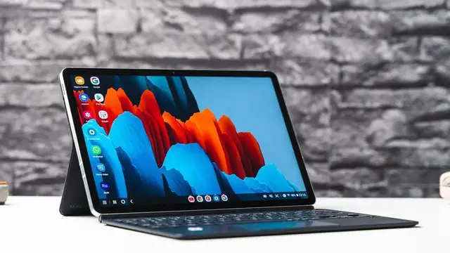 Video thumbnail for Samsung Galaxy Tab S7: Tastatur Cover im Test