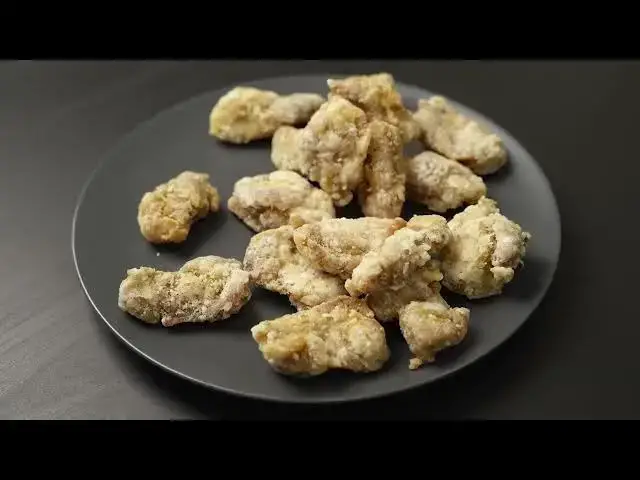 'Video thumbnail for KOREAN FRIED CHICKEN | SWEET AND SPICY KOREAN FRIED CHICKEN | YANGNYEOM CHICKEN'