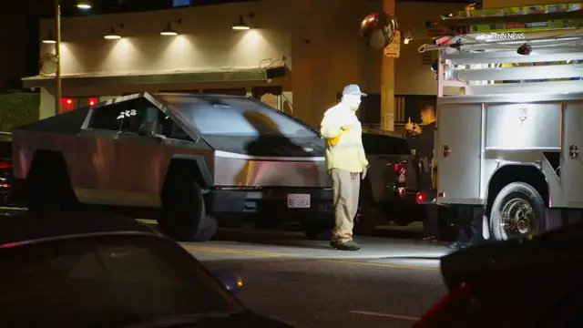 Video thumbnail for US, Los Angeles: Adams-Normandie Cybertruck Rear-Ends LADWP Truck.