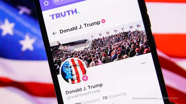 'Video thumbnail for Warren, Democrats ask SEC to investigate Trump tariff social media post'