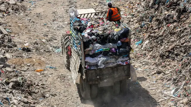'Video thumbnail for Gaza's streets overwhelmed by piles of toxic waste, fueling severe health risks'