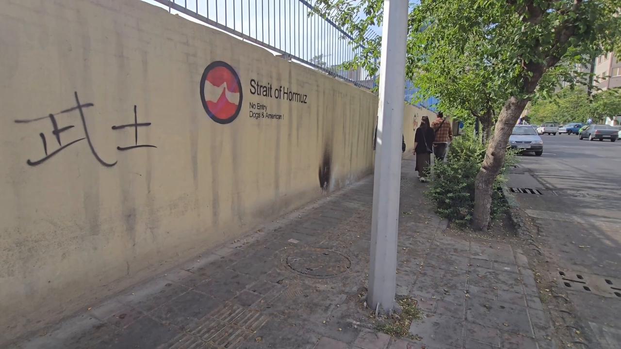 Video thumbnail for Iran: Anti-US murals appear on walls across Iranian capital.