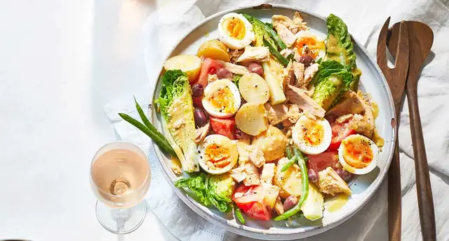'Video thumbnail for Salad niçoise'