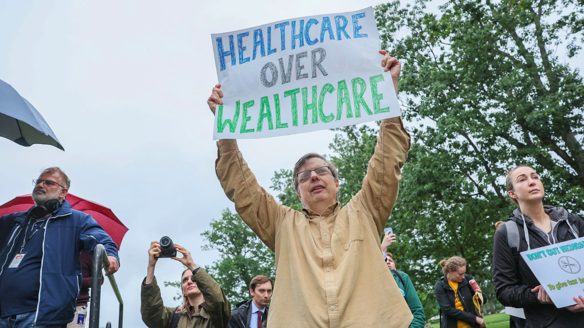 Video thumbnail for California mulls a billionaire tax, revealing a deeply divided state