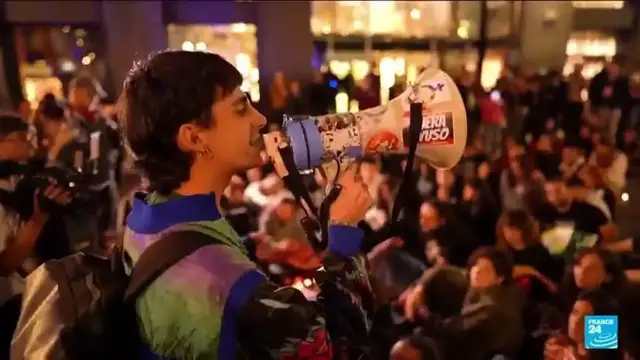 Video thumbnail for Anger mounts in Spain as woman whose eviction ignited housing protests dies