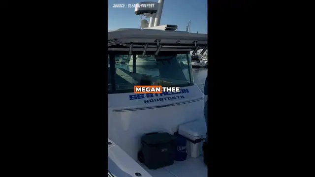 Video thumbnail for Klay Thompson Renames His Boat After Megan Thee Stallion in Elite BF Move