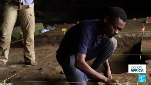 'Video thumbnail for Gabon forest cave reveals clues about prehistoric central Africa'