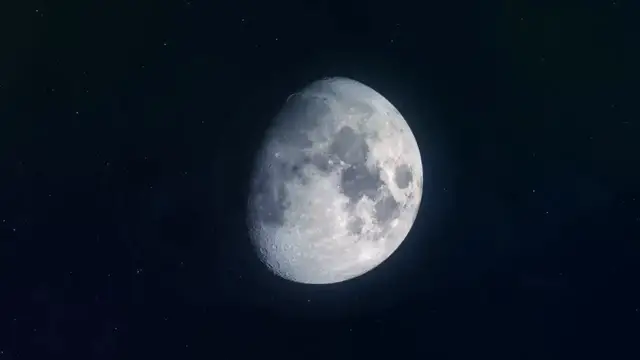 Video thumbnail for How photographers capture stunning shots of the Moon
