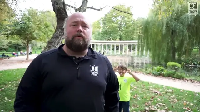 'Video thumbnail for Biggest Tourist Traps in Paris'