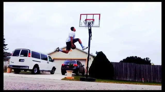 'Video thumbnail for Best Dunk Session Yet!'